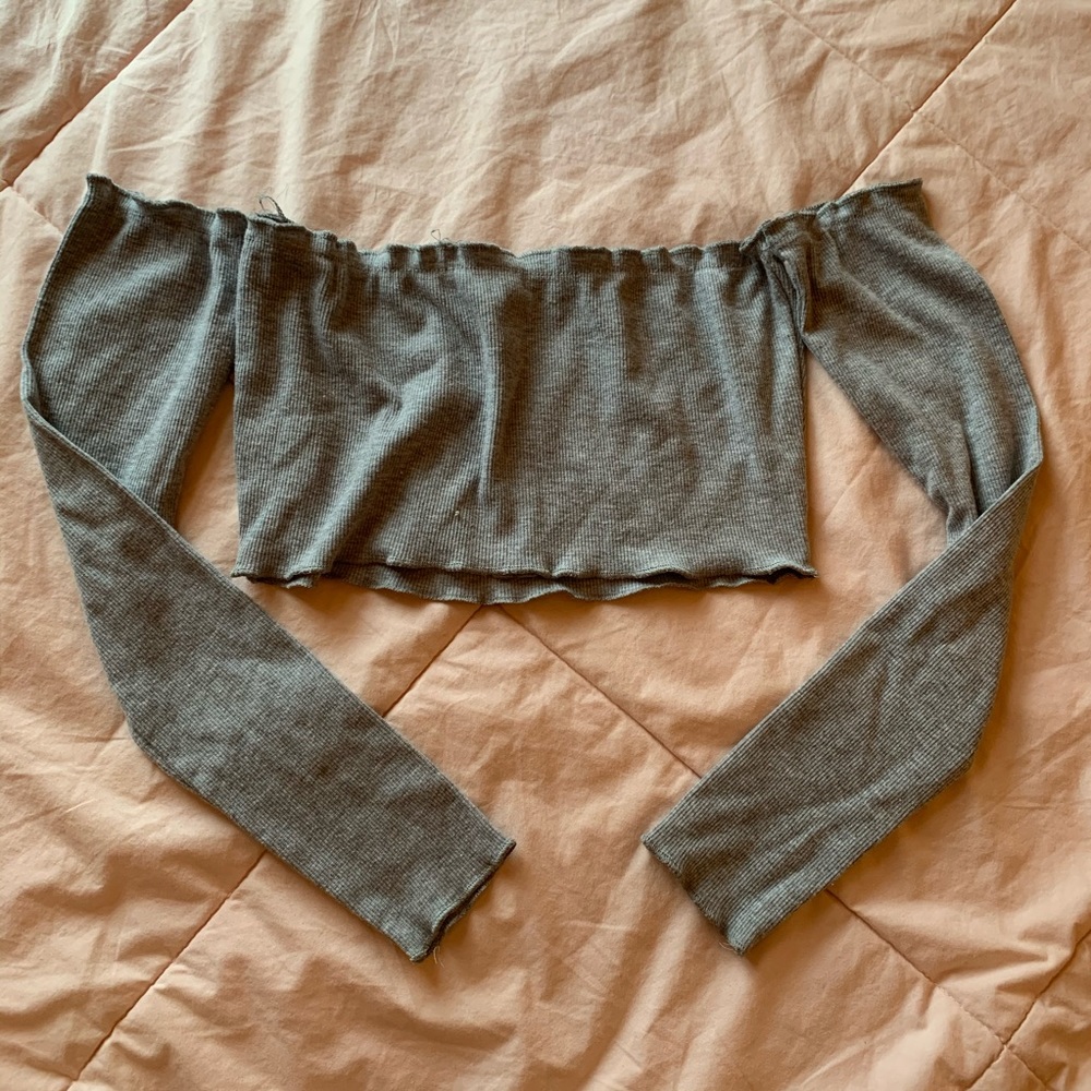 Off the Shoulder Ruched Crop Top